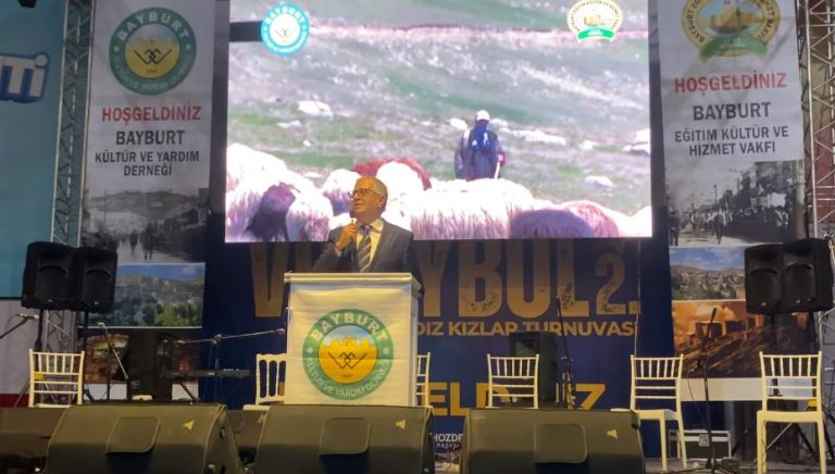 Vakıf Başkanımız Yetgin Çavdar 21 Şubat Bayburt Gecesinde